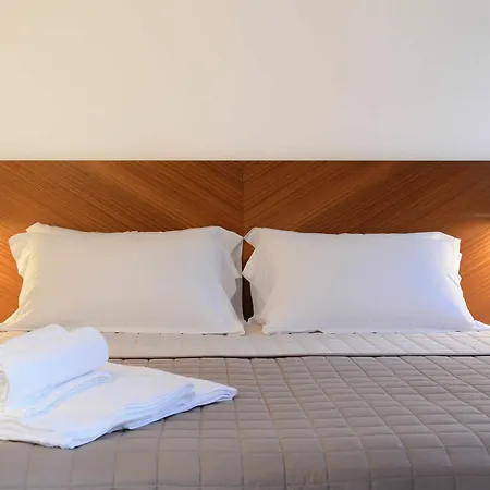 Guest house Le Stanze Del & Pool 3*