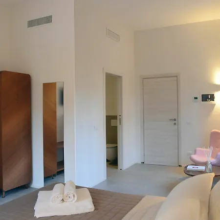 Le Stanze Del & Pool Guest house 3*