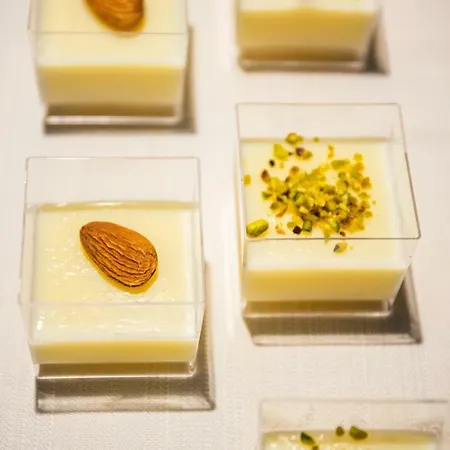 Le Stanze Del & Pool コモ